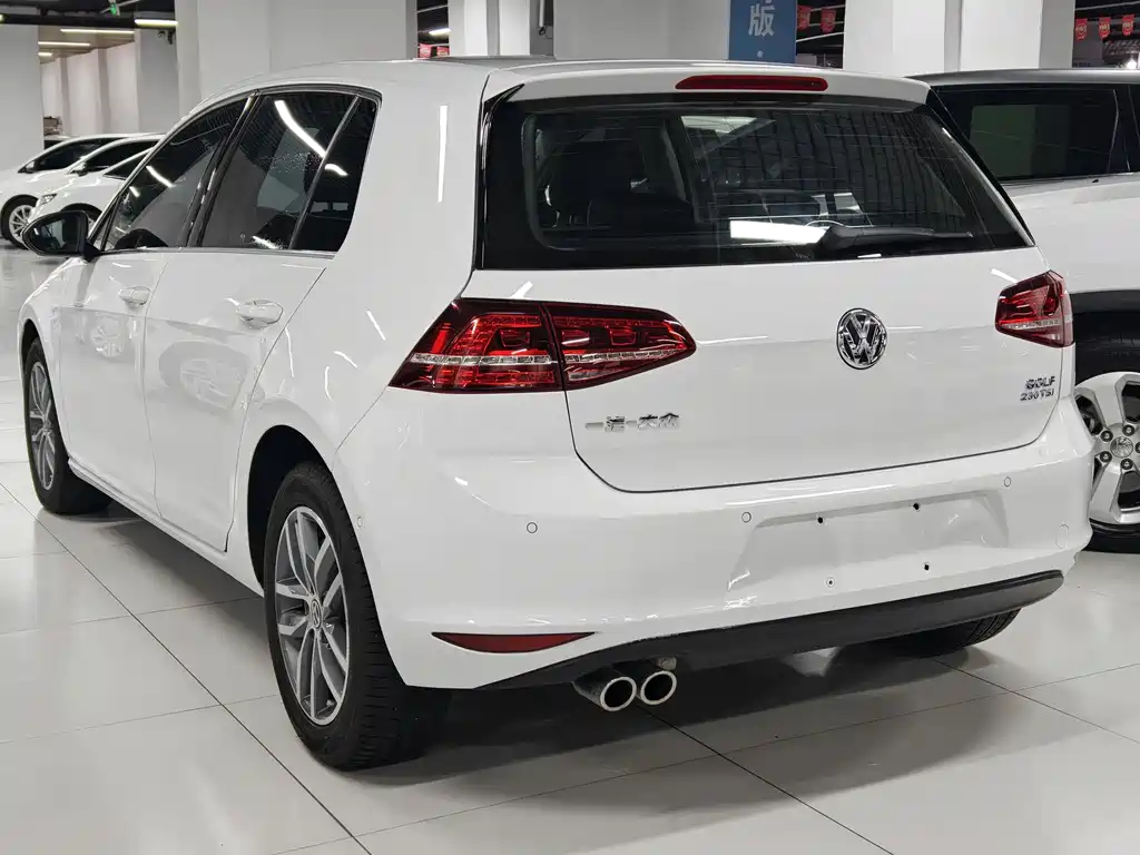 Volkswagen Golf — фото 4