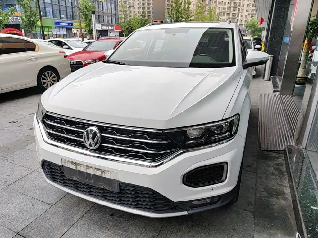 Volkswagen T-Roc — фото 2