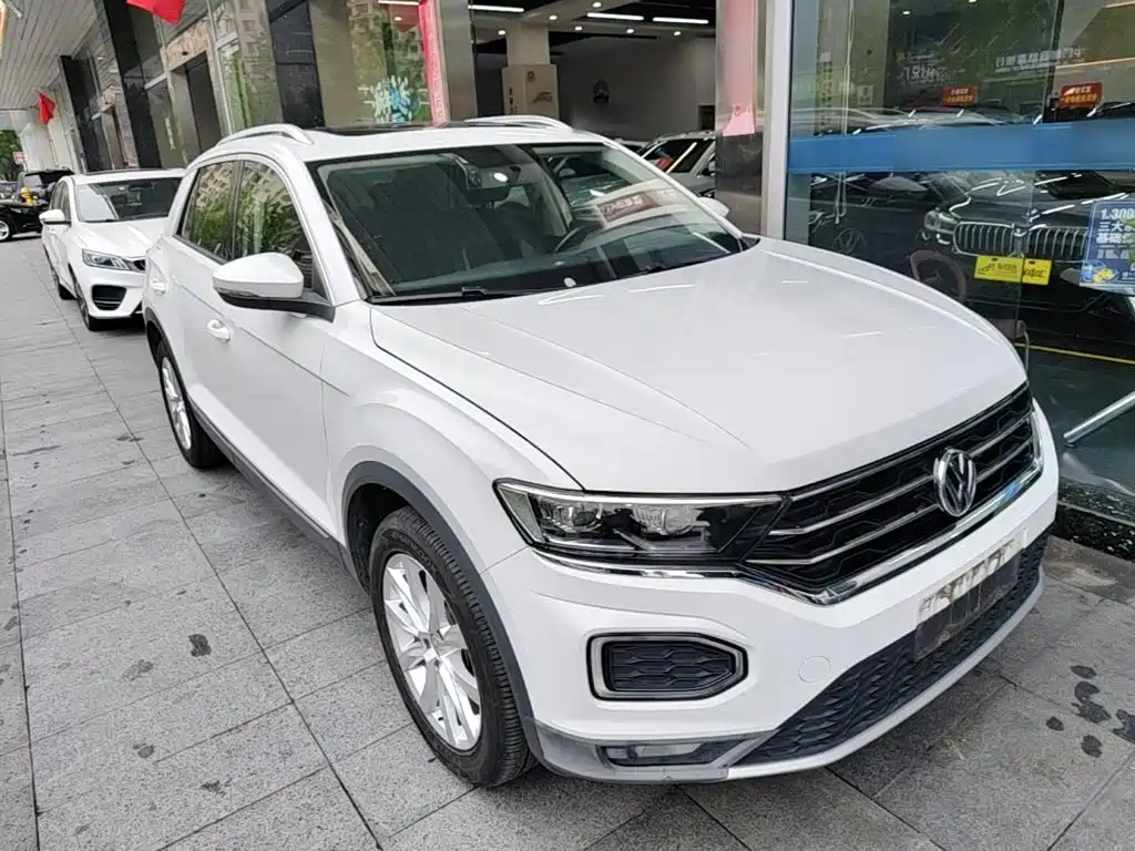 Volkswagen T-Roc — фото 4