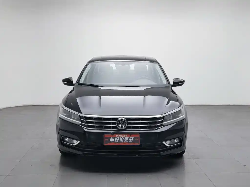 Volkswagen Passat — фото 3