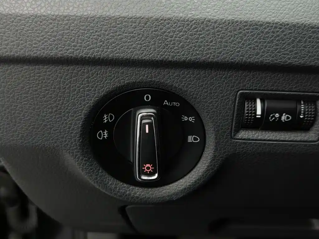 Volkswagen Passat — фото 21