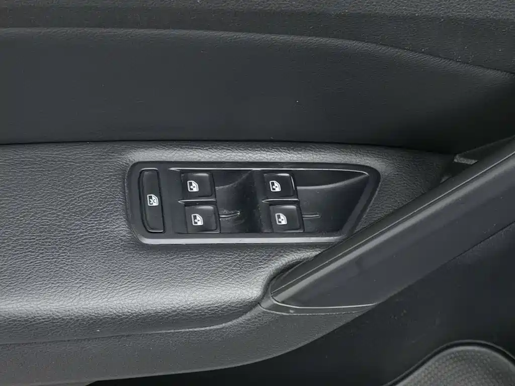 Volkswagen Passat — фото 9