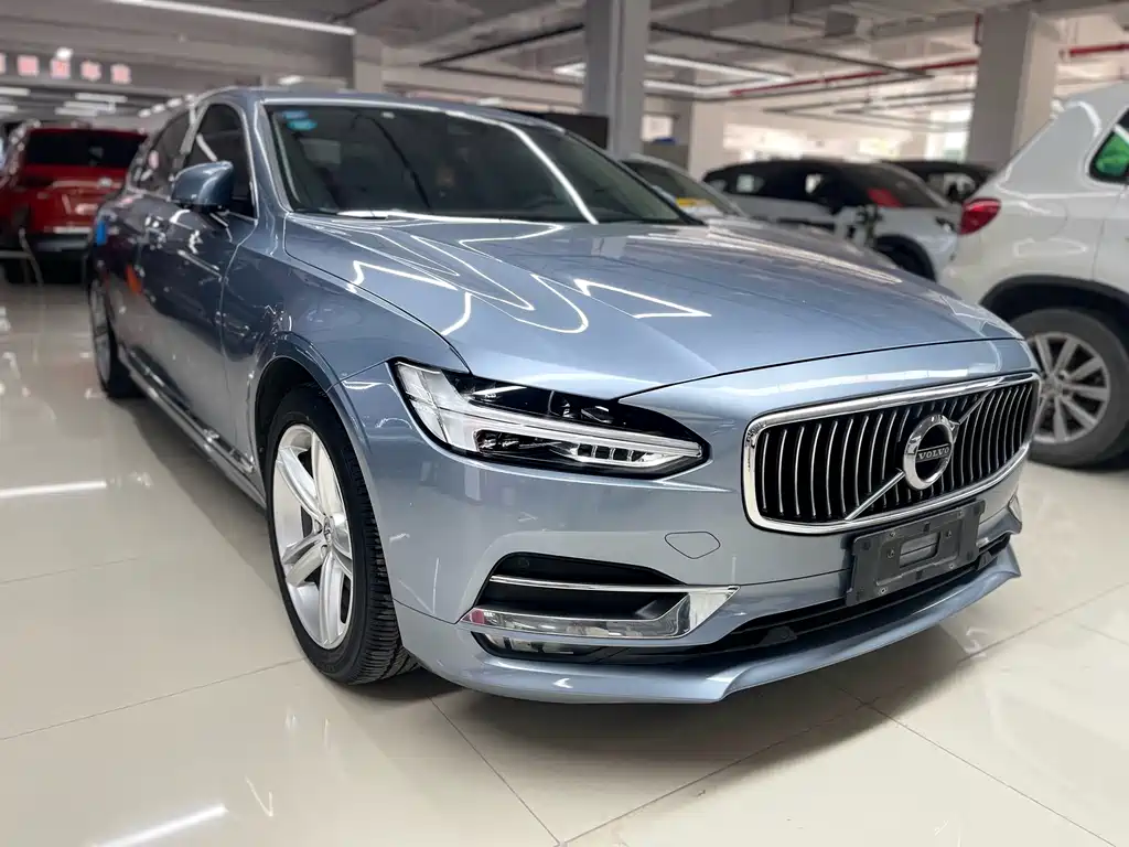 Volvo S90 — фото 3
