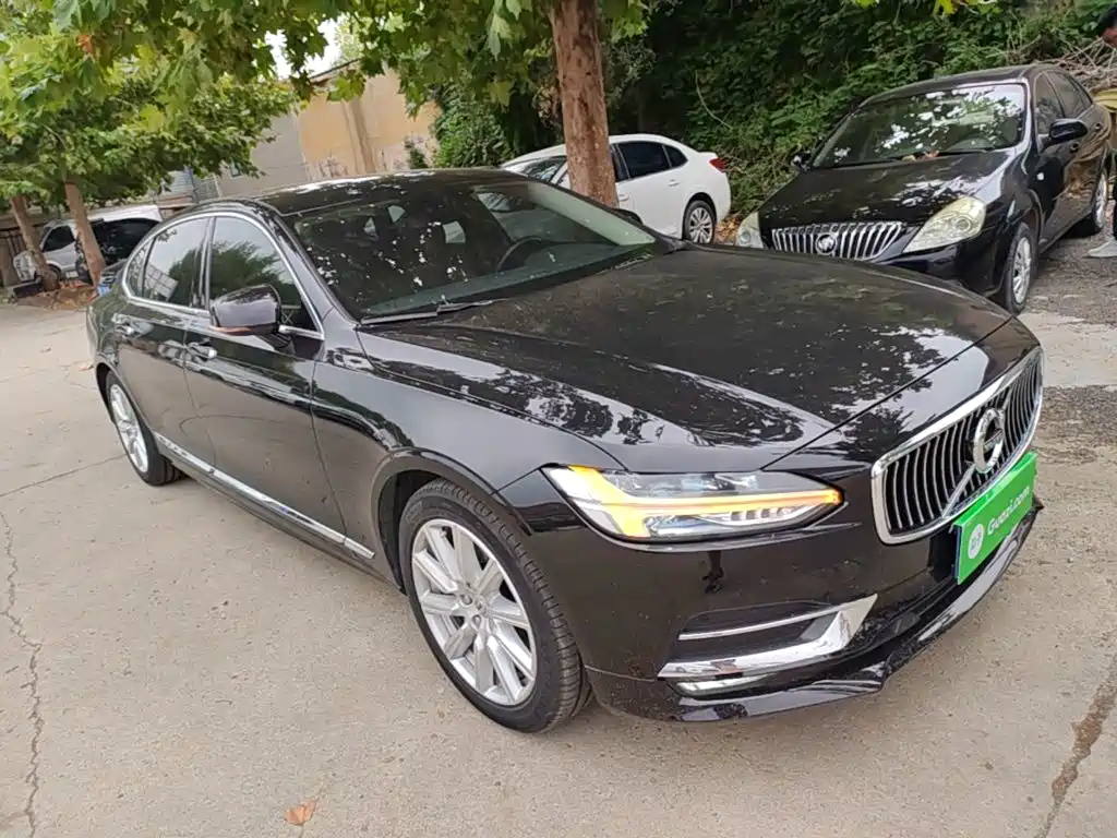 Volvo S90 — фото 4