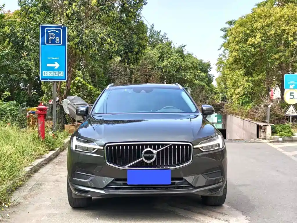 Volvo XC60 — фото 2