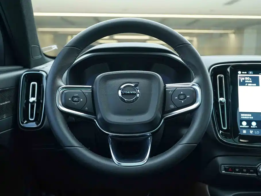 Volvo C40 — фото 17