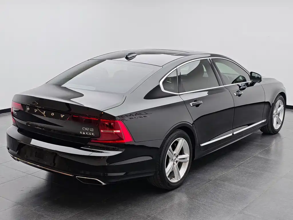 Volvo S90 — фото 6