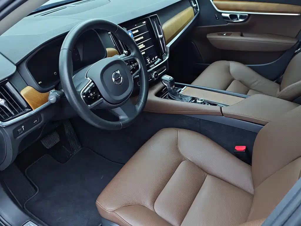 Volvo S90 — фото 7