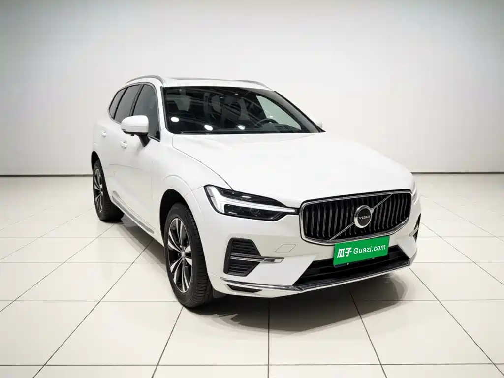 Volvo XC60 — фото 3