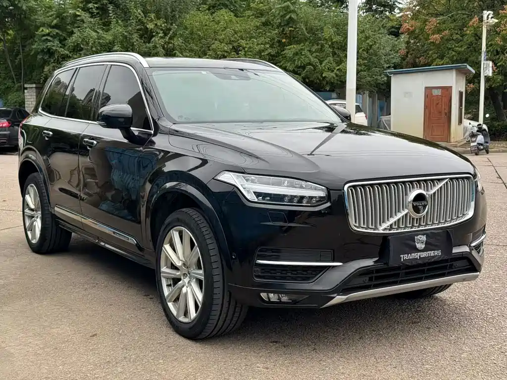 Volvo XC90 — фото 3