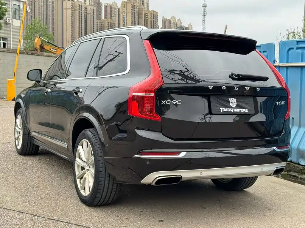Volvo XC90 — фото 7