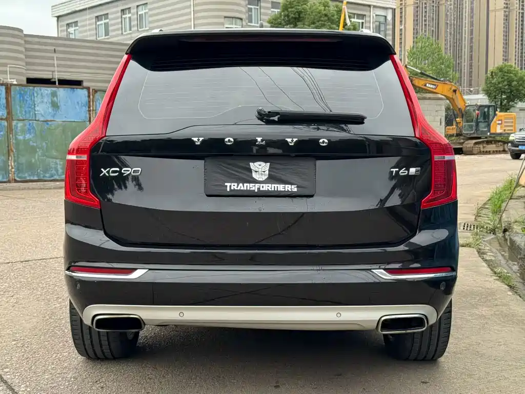 Volvo XC90 — фото 8