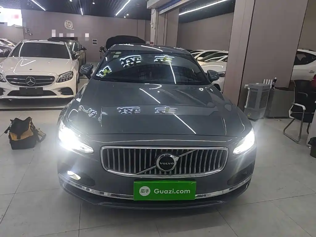 Volvo S90 — фото 3