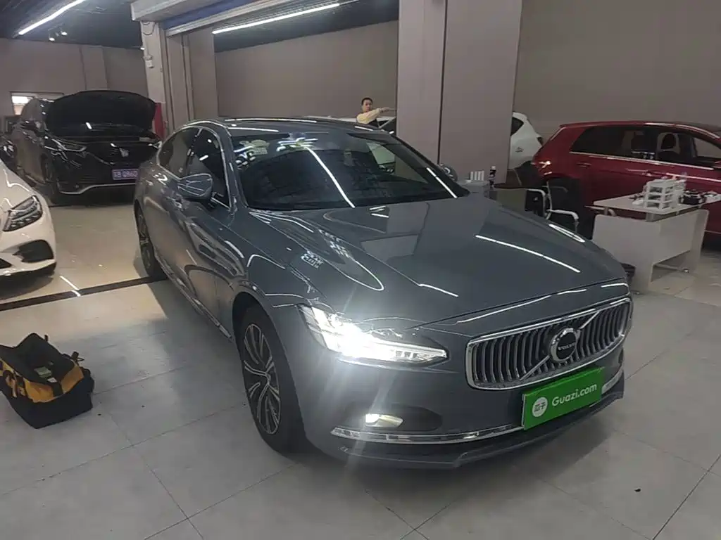 Volvo S90 — фото 4