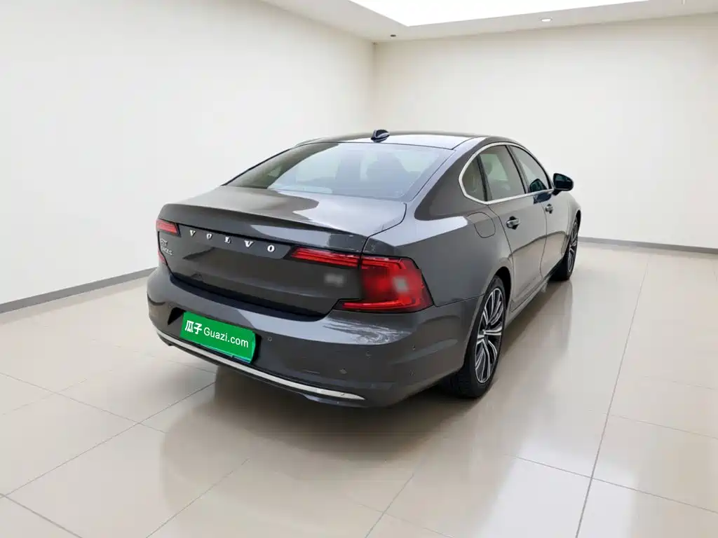 Volvo S90 — фото 4