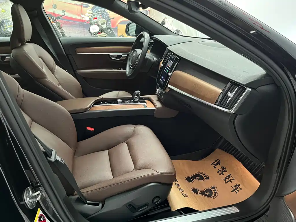Volvo S90 — фото 11