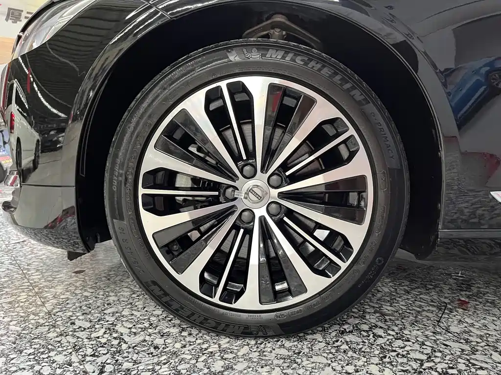 Volvo S90 — фото 14
