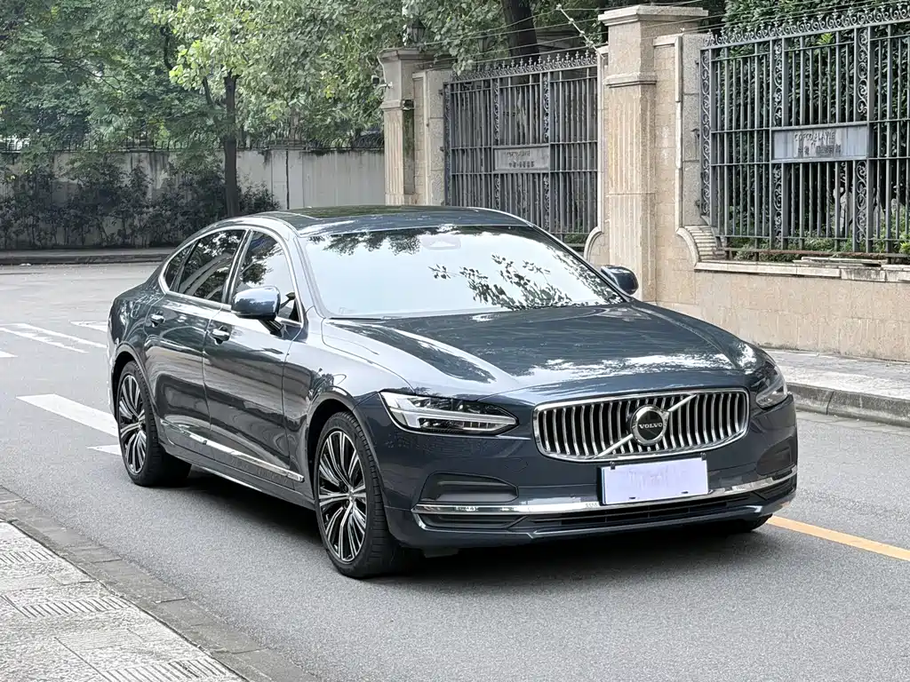 Volvo S90 — фото 3