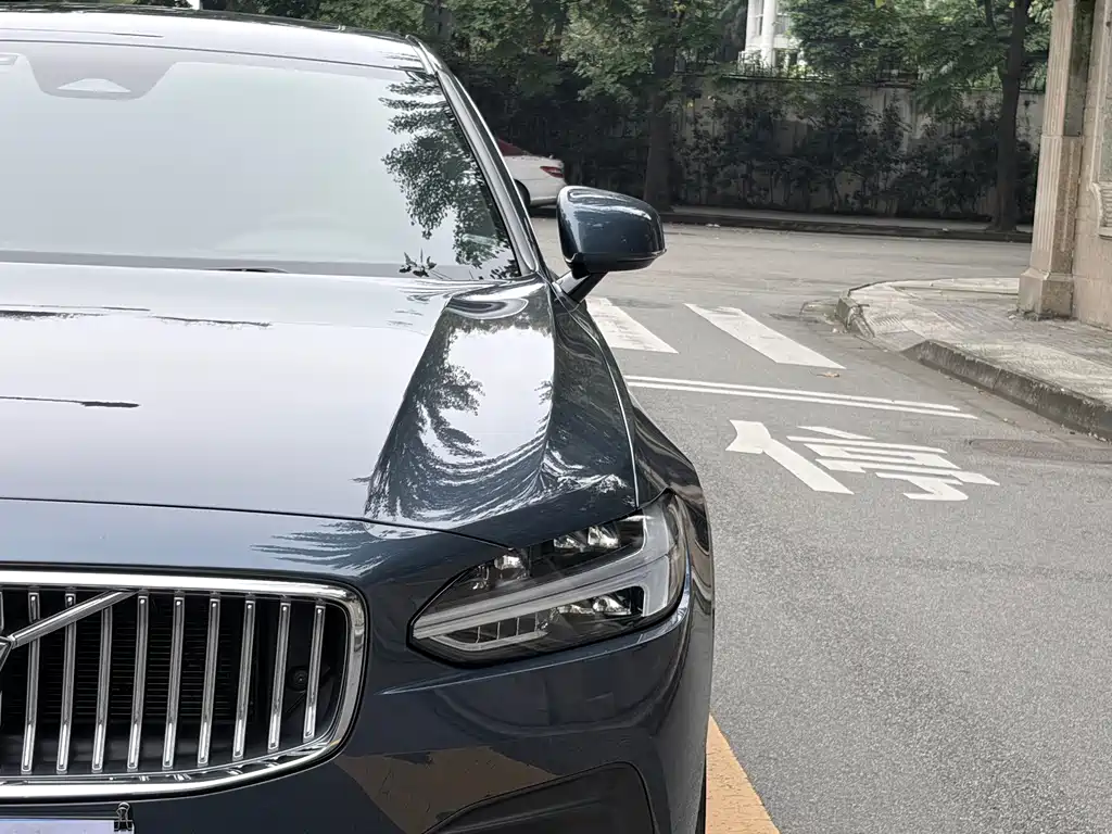 Volvo S90 — фото 8