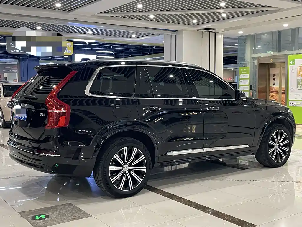 Volvo XC90 — фото 9