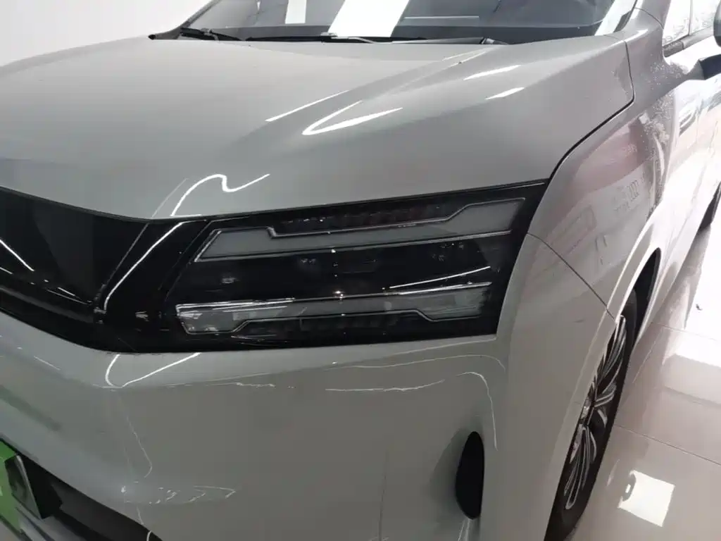 Wuling Xingguang 730 New Energy — фото 24