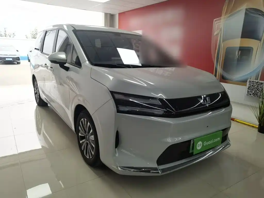 Wuling Xingguang 730 New Energy — фото 4