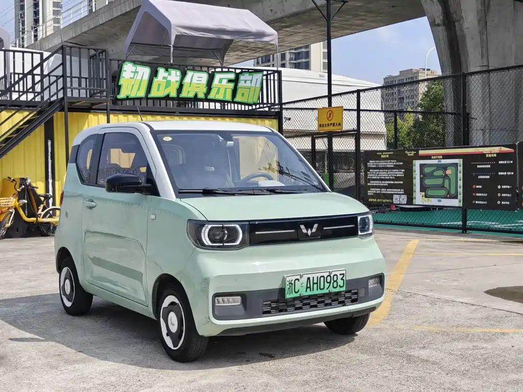 Wuling MINIEV — фото 3