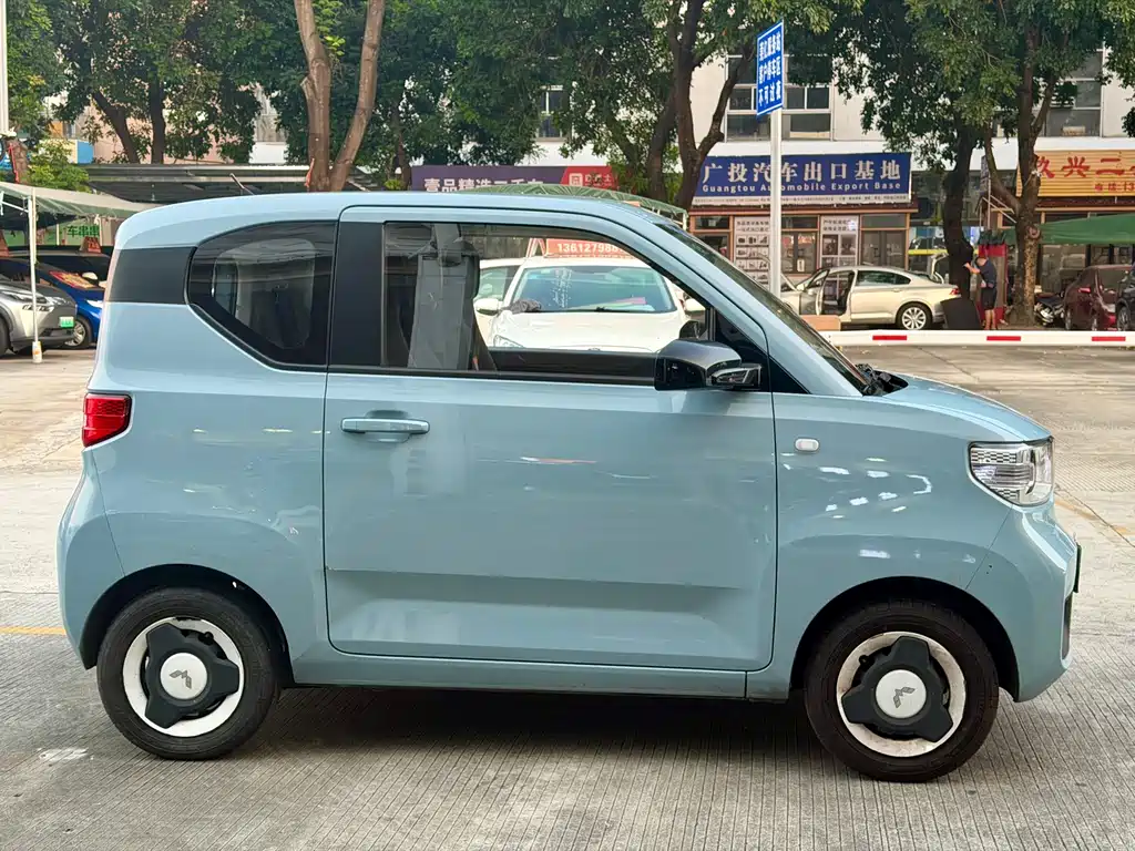 Wuling MINIEV — фото 4