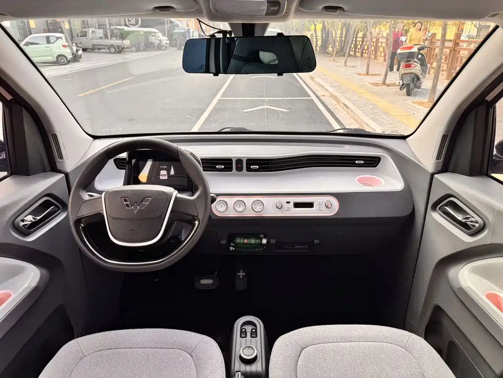 Wuling MINIEV — фото 7