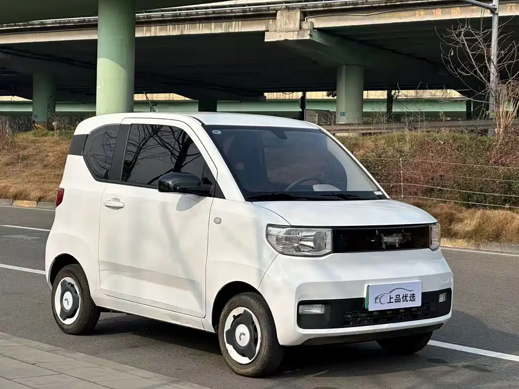 Wuling MINIEV — фото 3