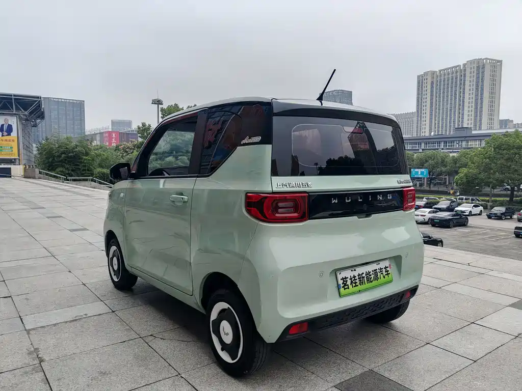 Wuling MINIEV — фото 4