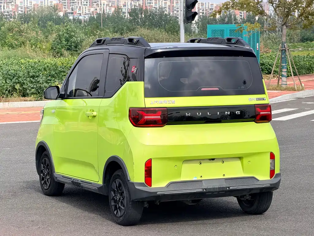 Wuling MINIEV — фото 9