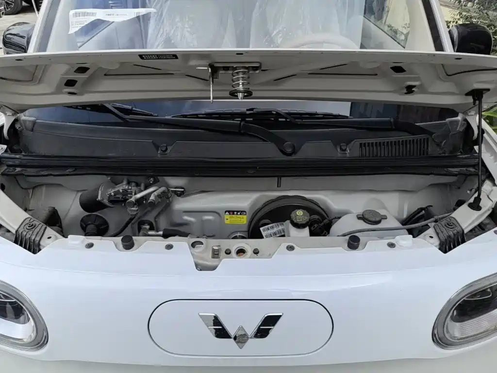 Wuling MINIEV — фото 20
