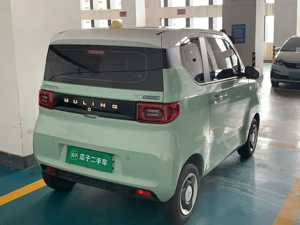 Wuling MINIEV — фото 4