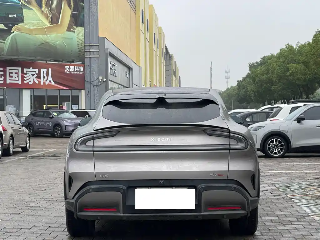 Xiaomi YU7 — фото 3