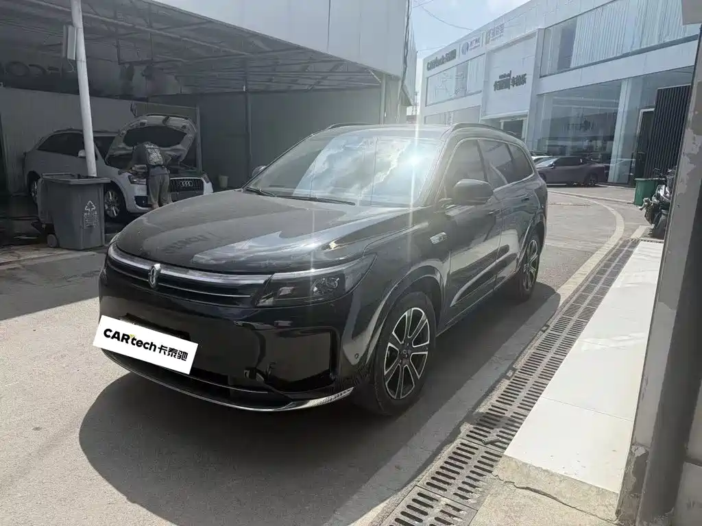 AITO AITO M7