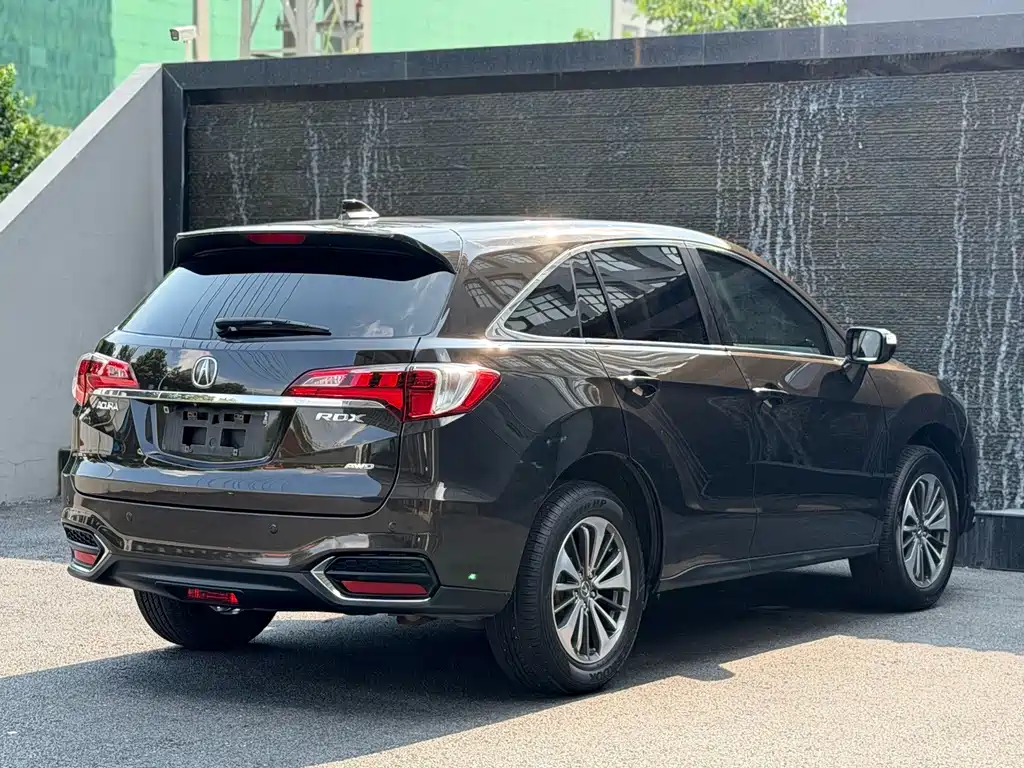 Acura RDX (Import) — фото 9