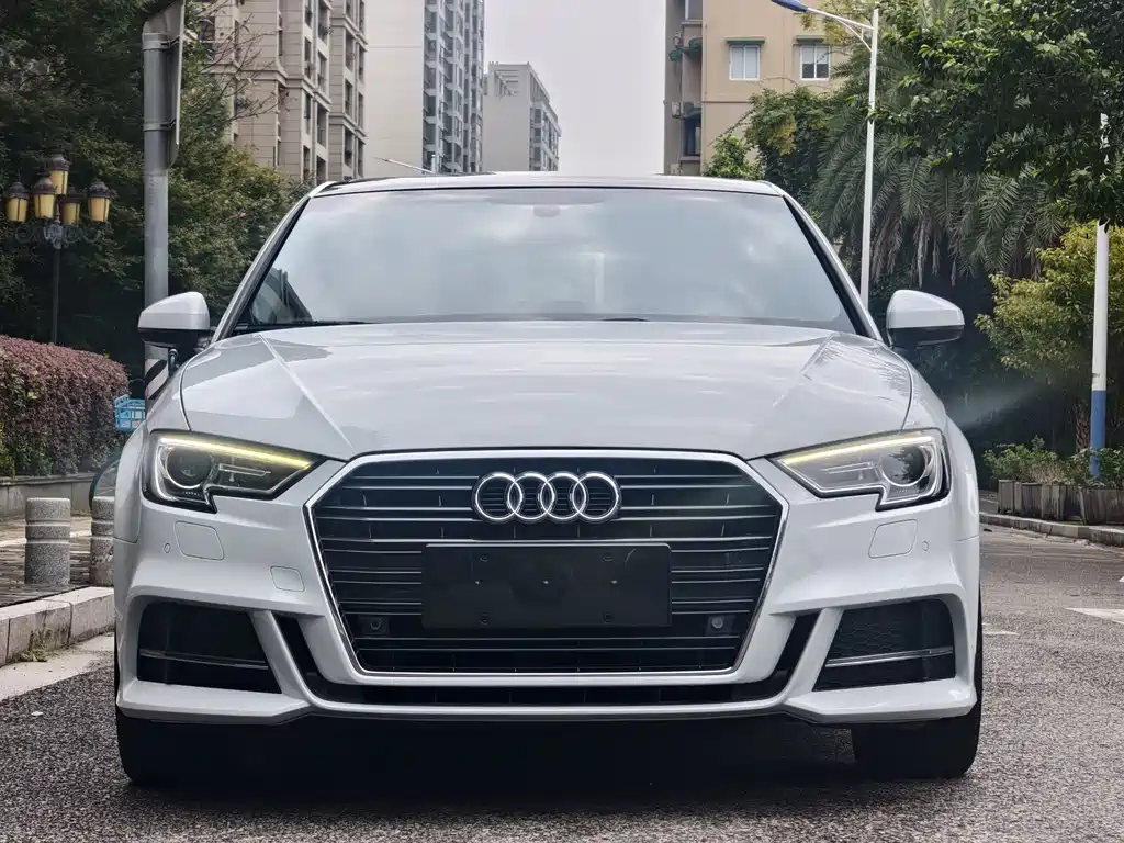 Audi A3 — фото 2