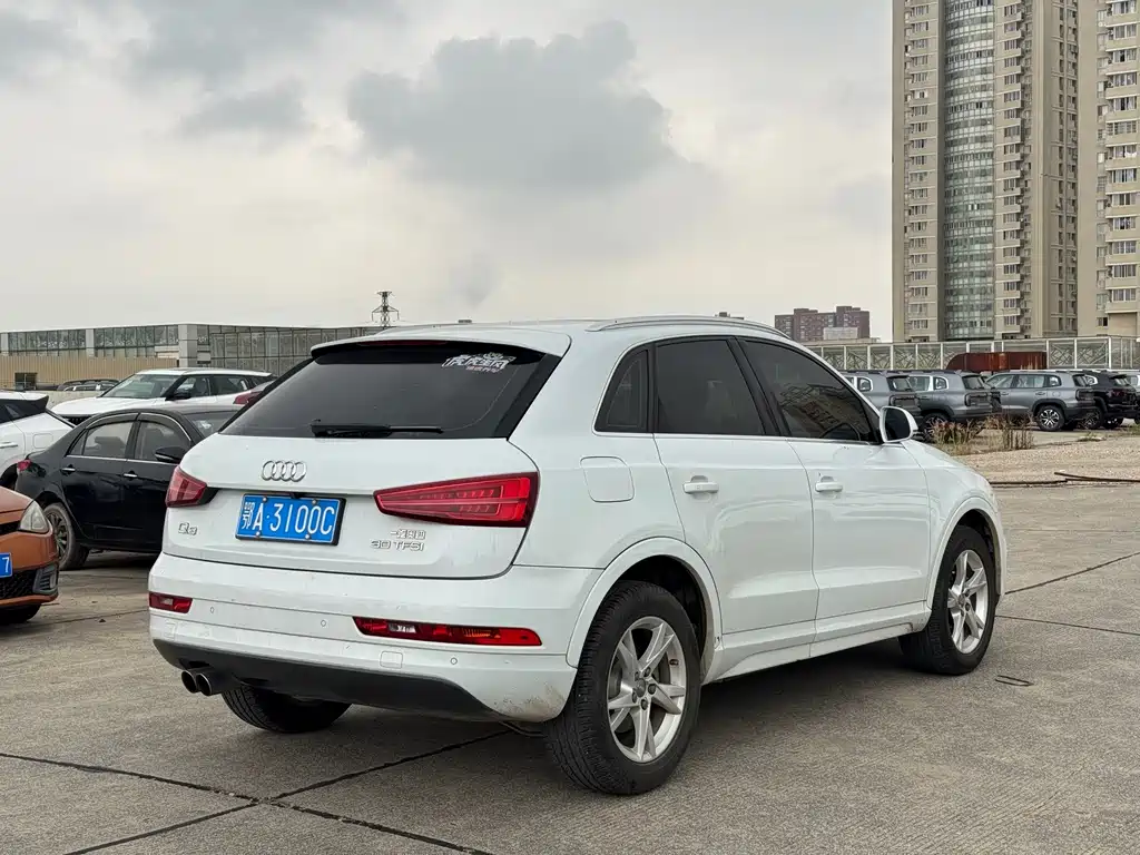 Audi Q3 — фото 13