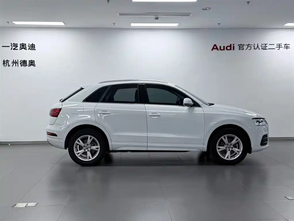 Audi Q3 — фото 3
