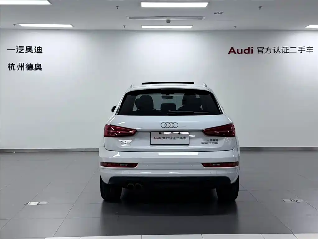 Audi Q3 — фото 5