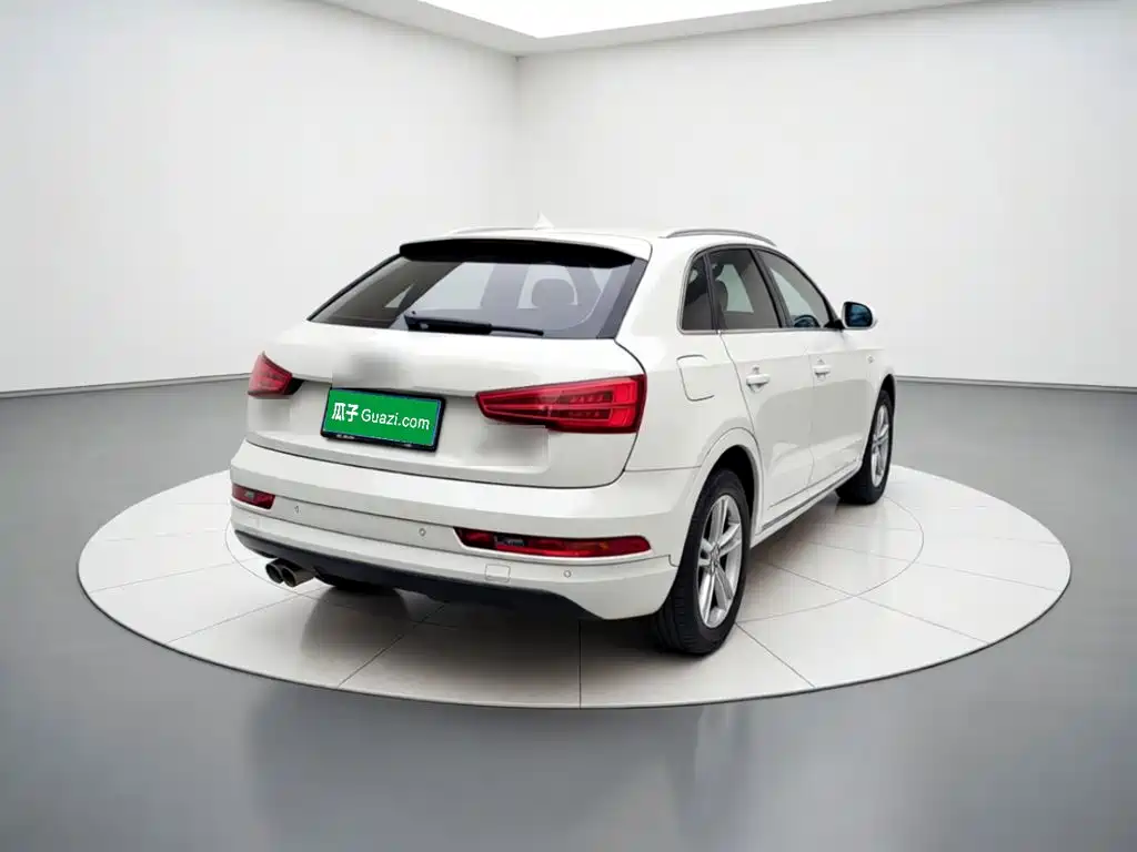 Audi Q3 — фото 6
