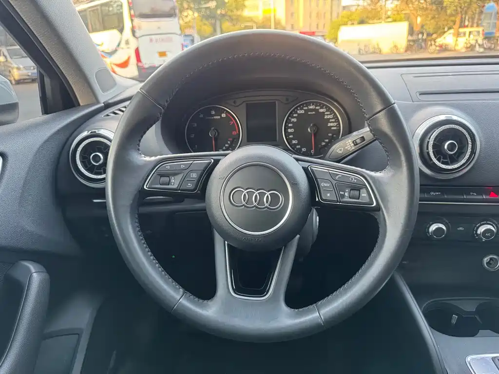 Audi A3 — фото 7