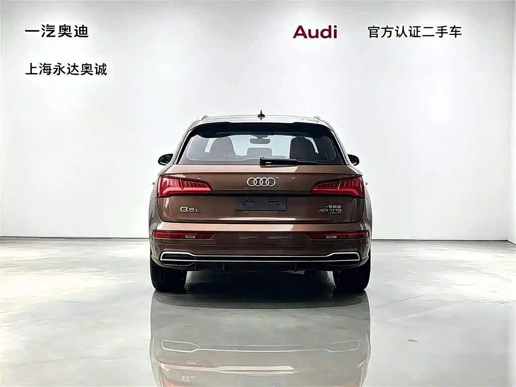 Audi Q5L — фото 3