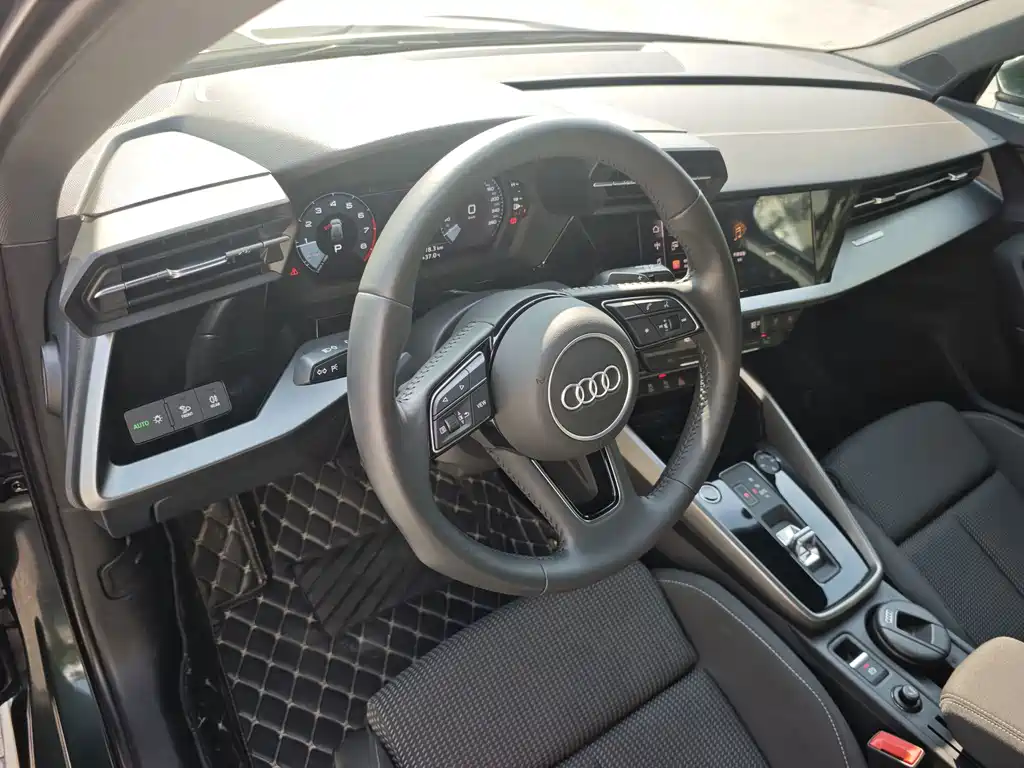 Audi A3 — фото 14