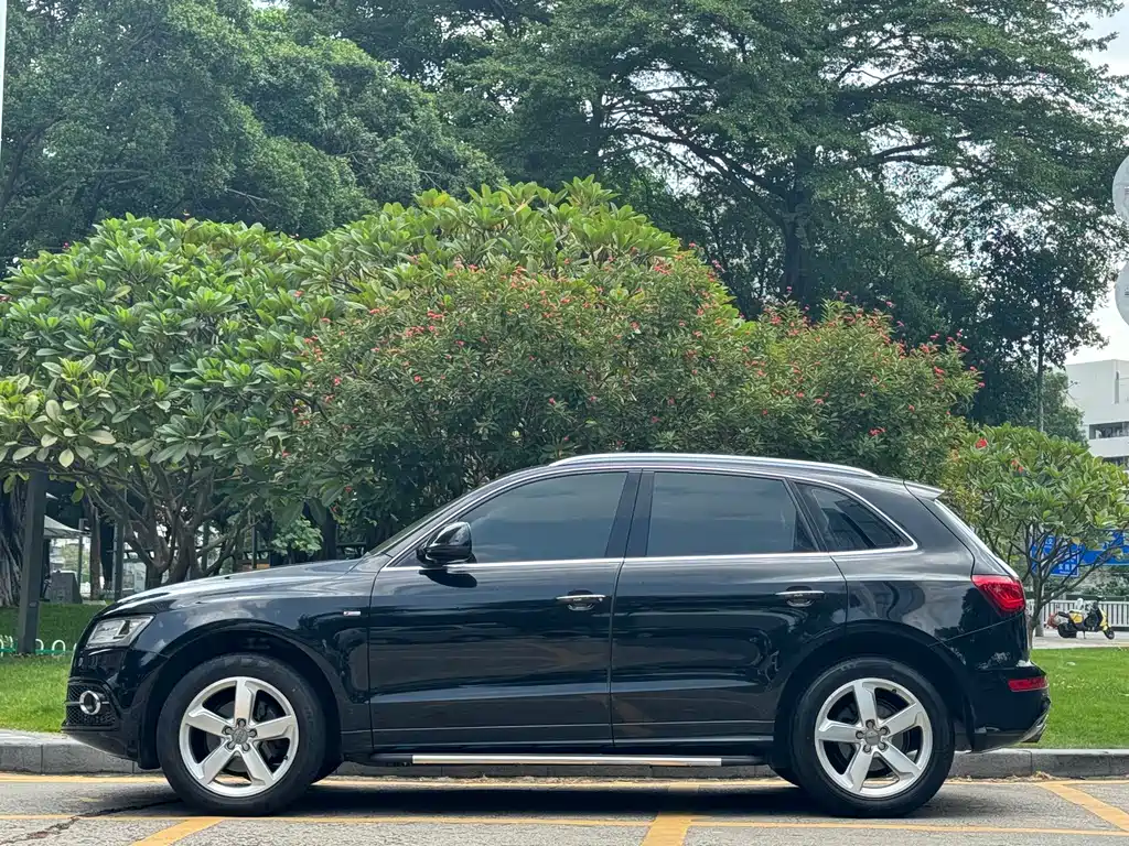 Audi Q5 — фото 4