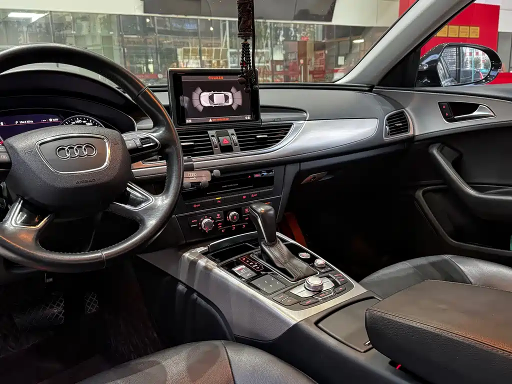 Audi A6L — фото 7