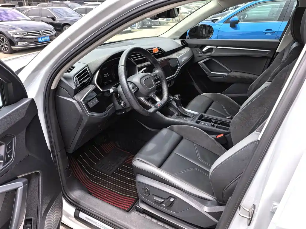 Audi Q3 Sportback — фото 3