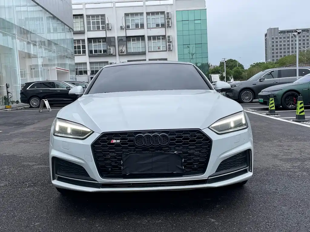 Audi A5 (Import) — фото 2