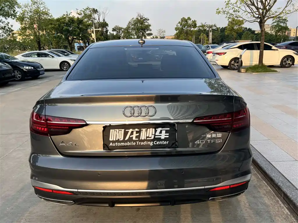Audi A4L — фото 8